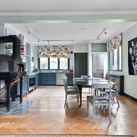 Fantastic 4 Bedroom Home In Bromma With Everything Stockholm Exterior foto