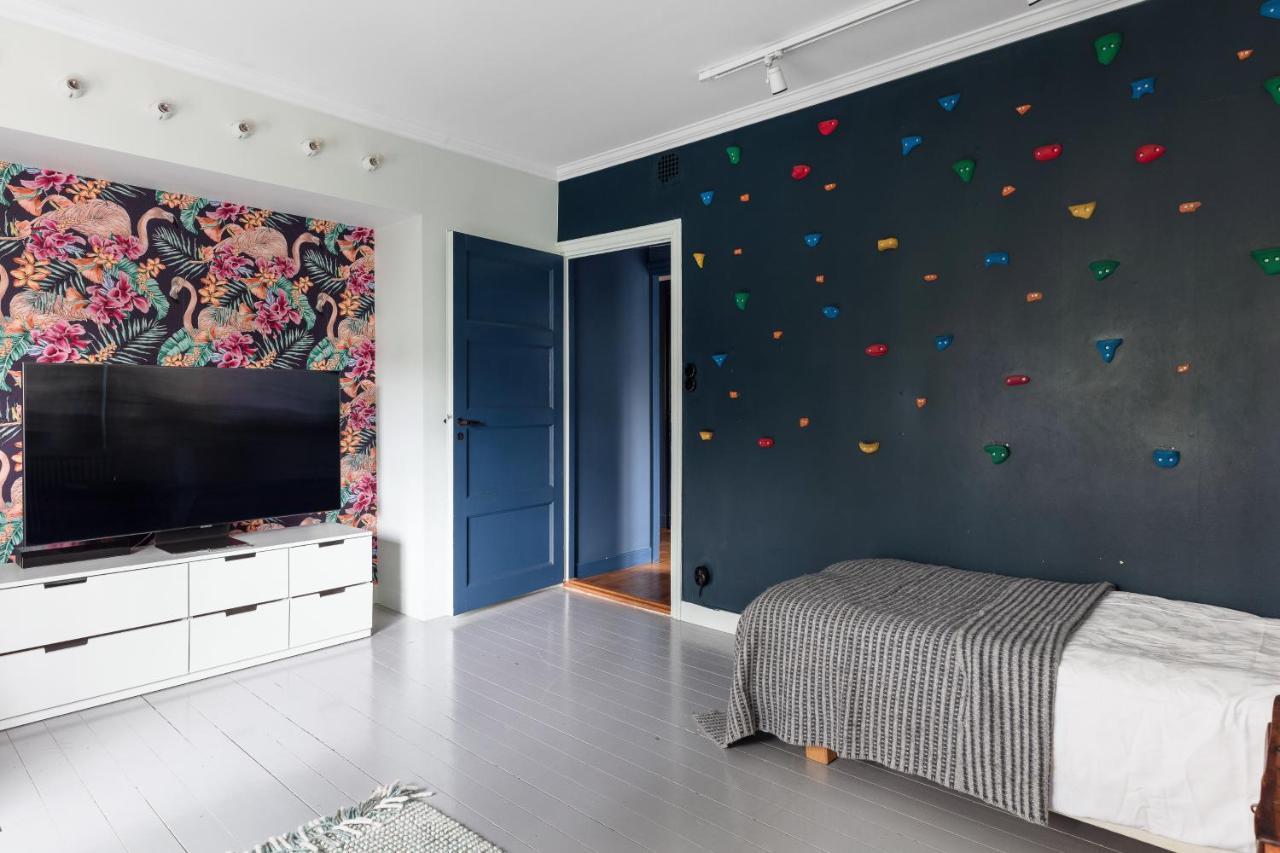 Fantastic 4 Bedroom Home In Bromma With Everything Stockholm Exterior foto